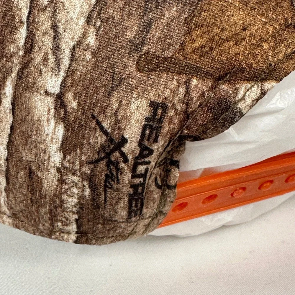 Under Armour Youth Realtree Camo Snapback Hat Orange Logo OSFA Kids Hunting Cap